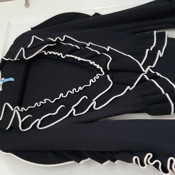 Knit Ruffle Knit top - Picture 3 of 4